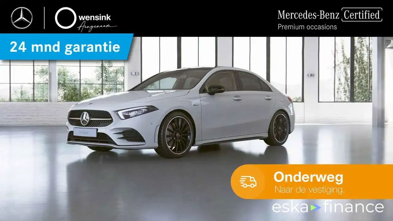 Lízing Sedan MERCEDES A 250 2020