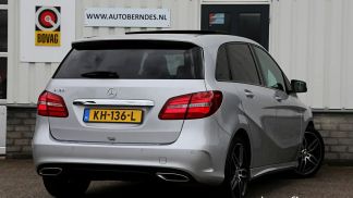 Lízing Hatchback MERCEDES B 180 2016