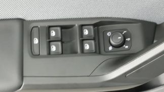 Lízing Sedan Seat Leon 2025