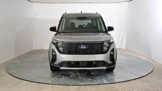 Lízing Hatchback Ford Tourneo Courier 2026