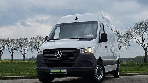 Mercedes-Benz ESPRINTER 2021
