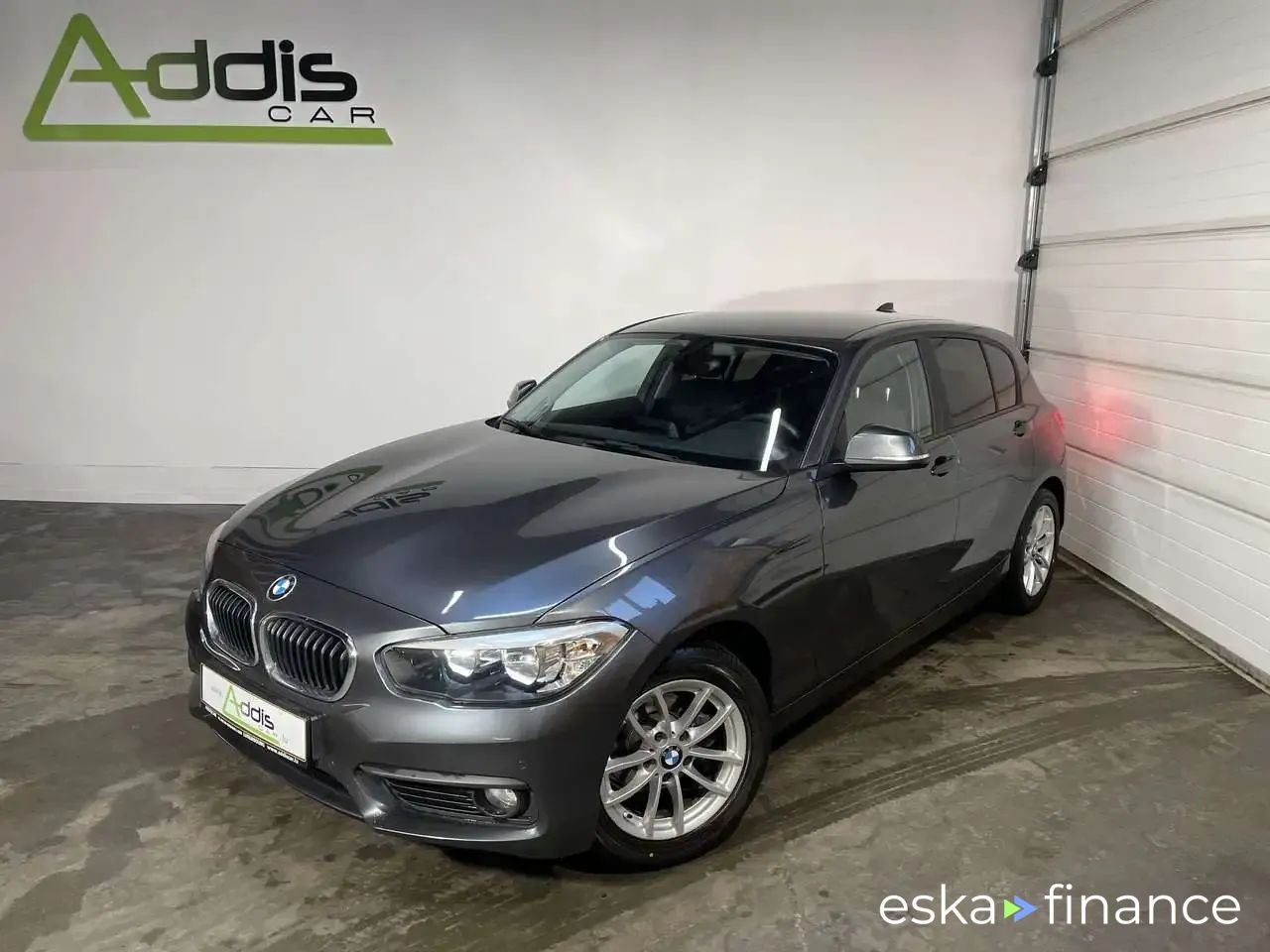 Lízing Sedan BMW 116 2019