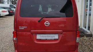 Lízing Hatchback Nissan Evalia 2011