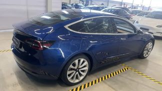 Lízing Sedan Tesla Model 3 2019