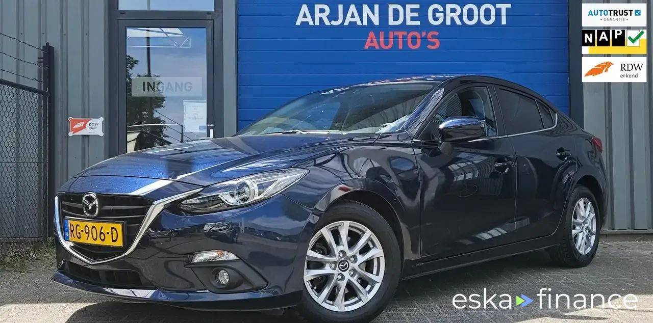 Lízing Sedan Mazda 3 2014