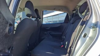 Leasing Hatchback Toyota Yaris 2012