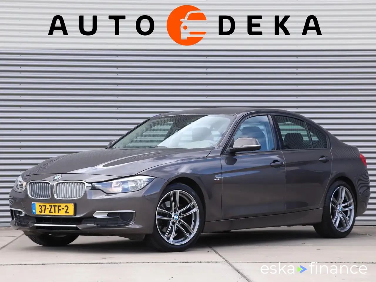 Finansowanie Sedan BMW 320 2013