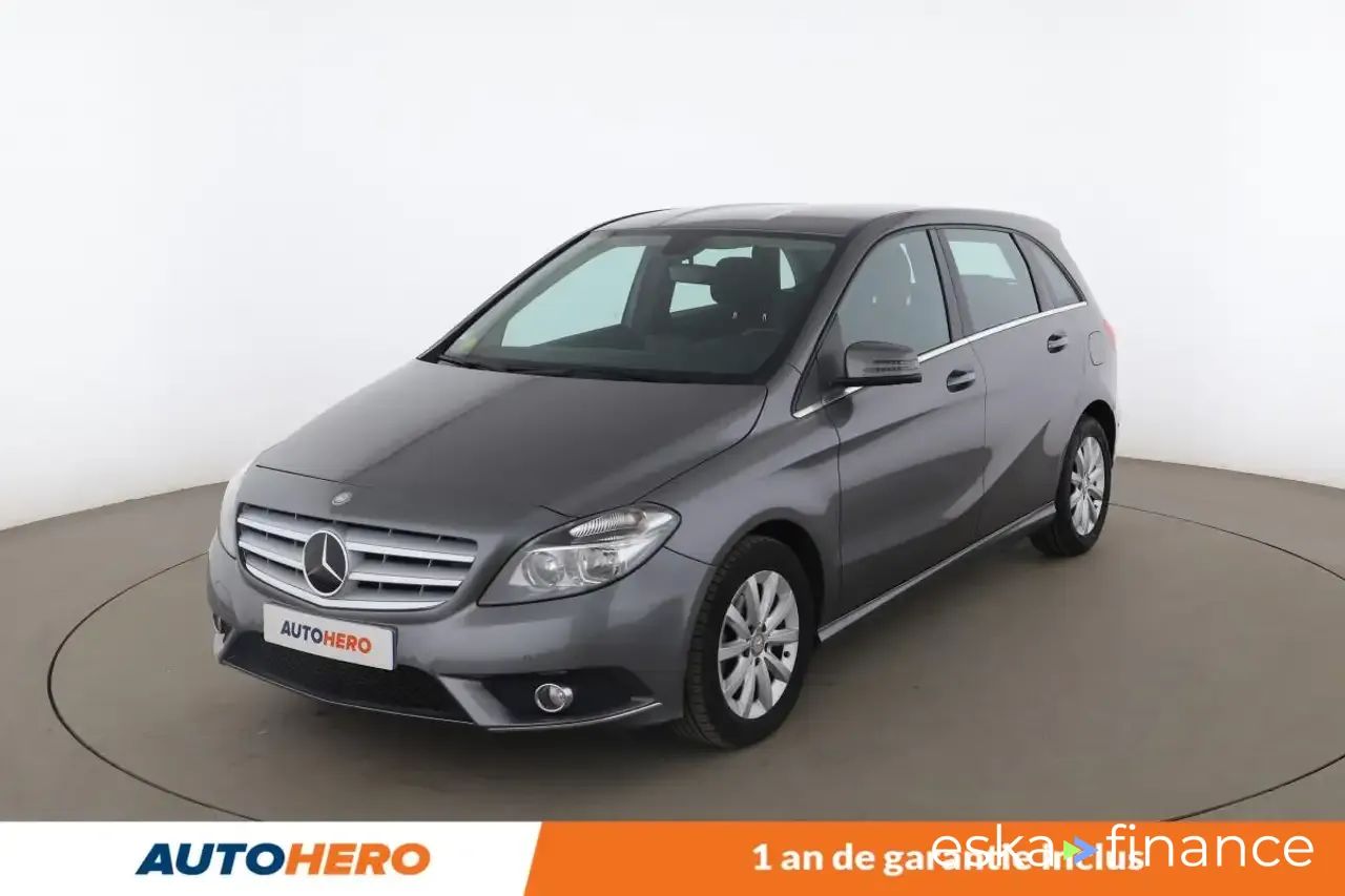 Leasing Hatchback MERCEDES B 180 2014