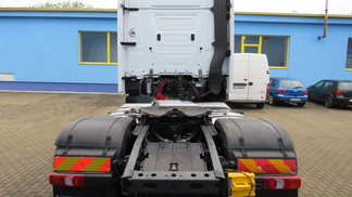 Leasing Tractor unit MERCEDES 1851 2020