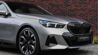 Finansowanie Wóz BMW 530 2024