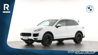 Leasing SUV Porsche Cayenne 2016