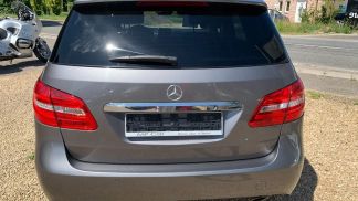 Lízing Hatchback MERCEDES B 200 2014