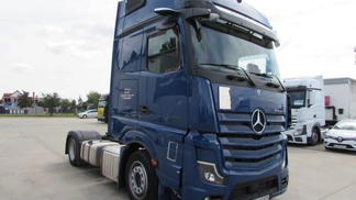 Ciągnik siodłowy MERCEDES ACTROS 2023