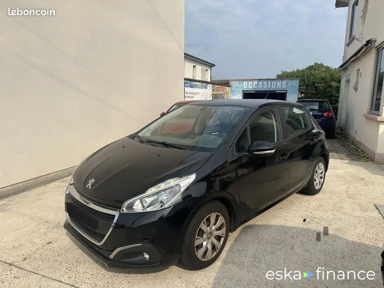Leasing Hatchback Peugeot 208 2015