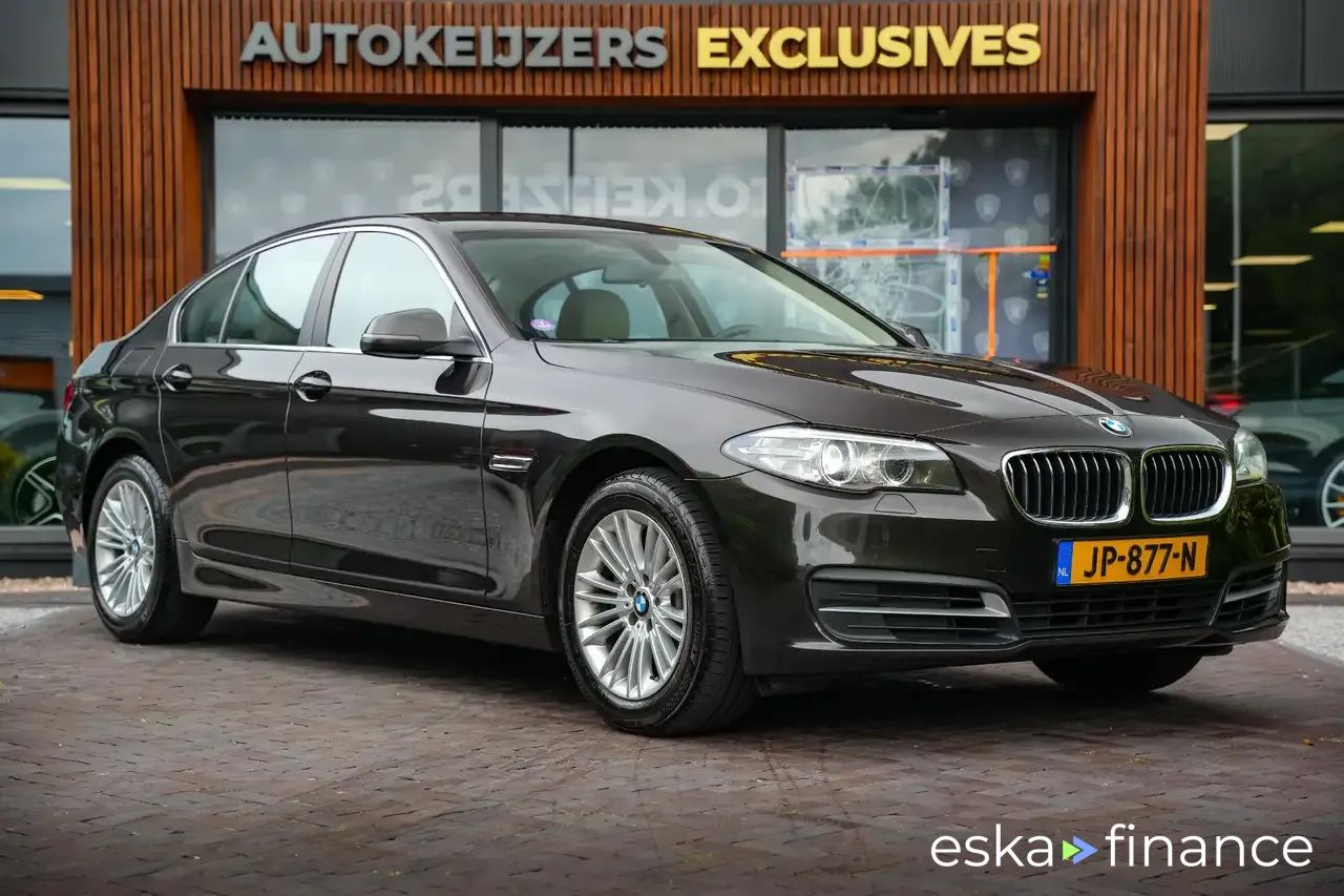 Finansowanie Sedan BMW 520 2016