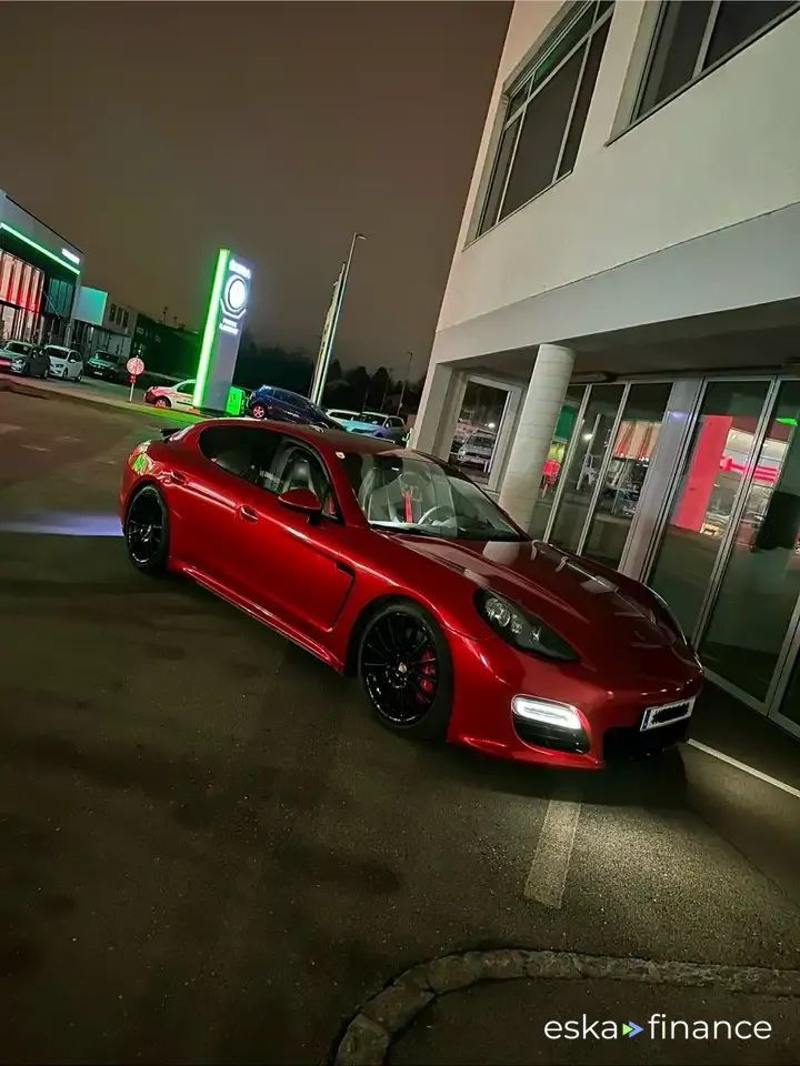 Leasing Coupe Porsche Panamera 2012