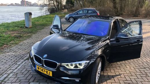 BMW 330 2017