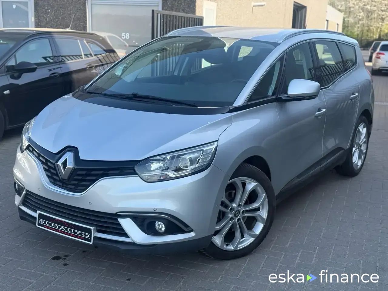 Lízing Hatchback Renault Grand Scenic 2018