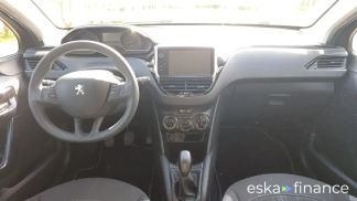 Lízing Hatchback Peugeot 208 2014