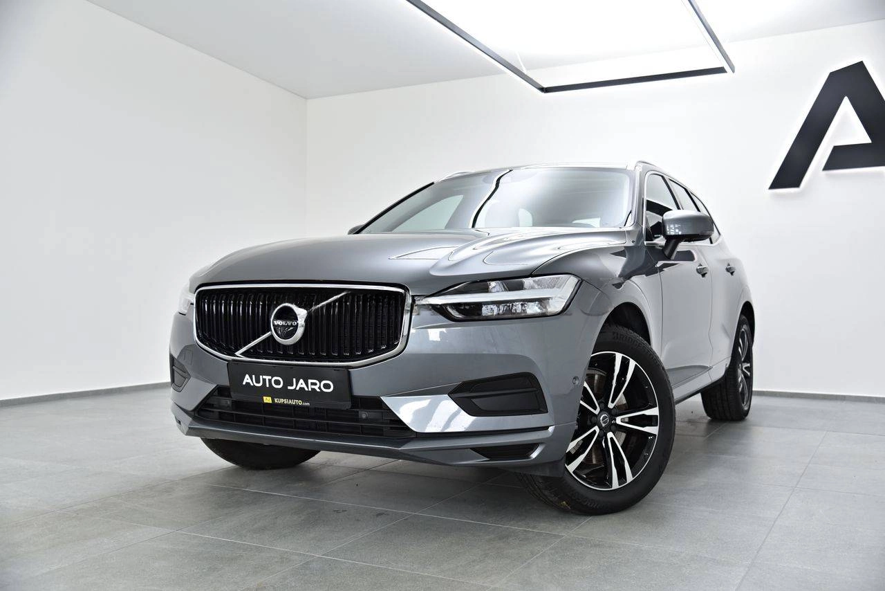 SUV Volvo XC60 2019