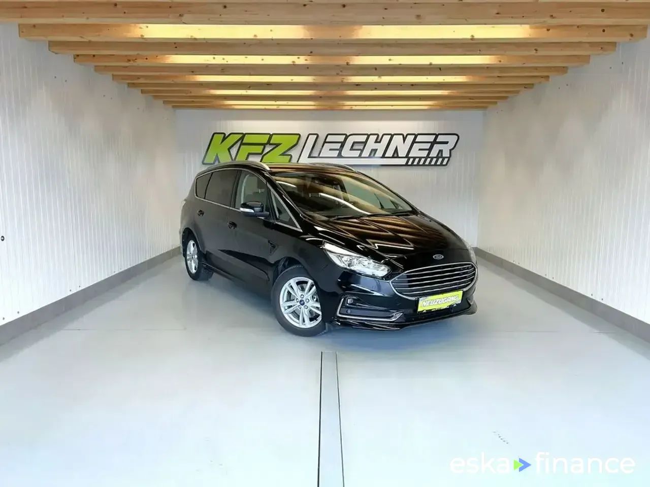 Lízing Hatchback Ford S-Max 2020