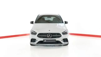 Lízing Hatchback MERCEDES B 220 2024