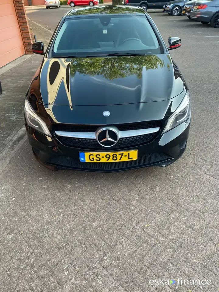 Lízing Kupé MERCEDES CLA 180 2015