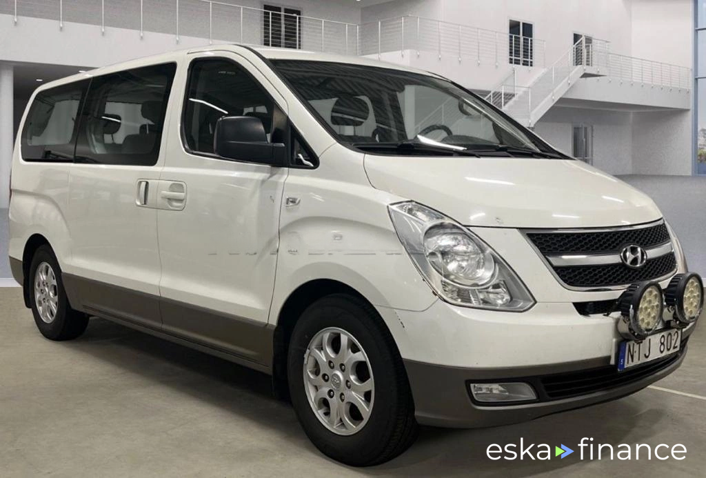 Leasing SUV Hyundai H1 2011