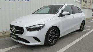 Lízing Sedan MERCEDES B 180 2023