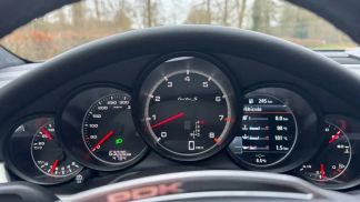 Lízing Sedan Porsche Panamera 2014