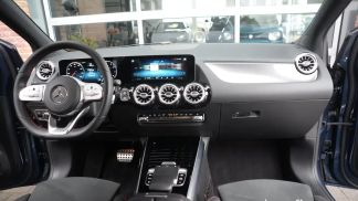 Lízing Hatchback MERCEDES B 180 2019