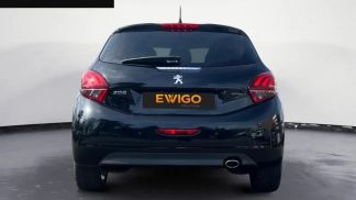 Lízing Hatchback Peugeot 208 2015