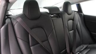 Lízing Sedan Tesla Model 3 2021