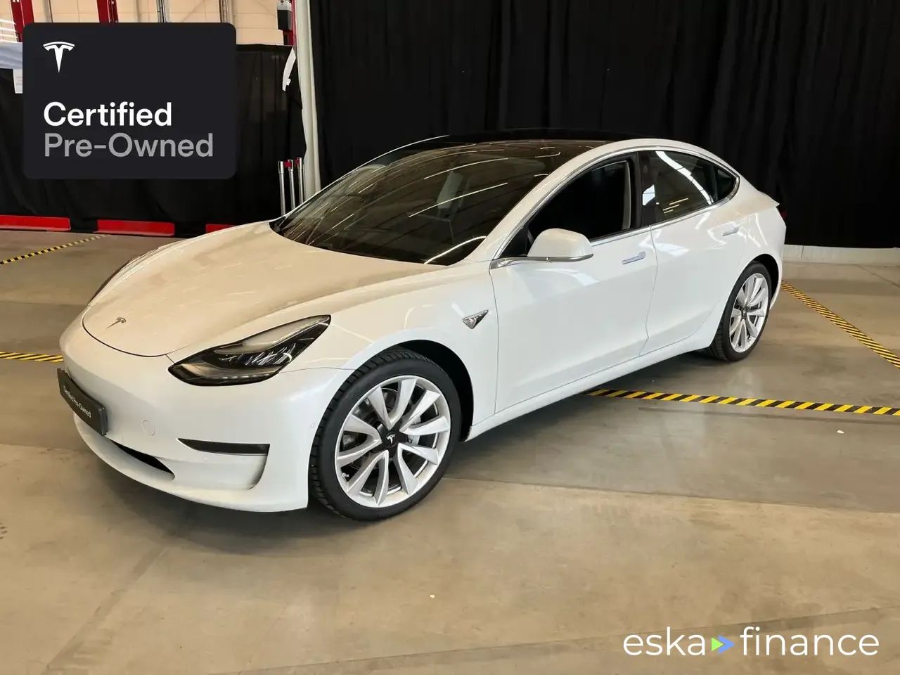 Lízing Sedan Tesla Model 3 2019