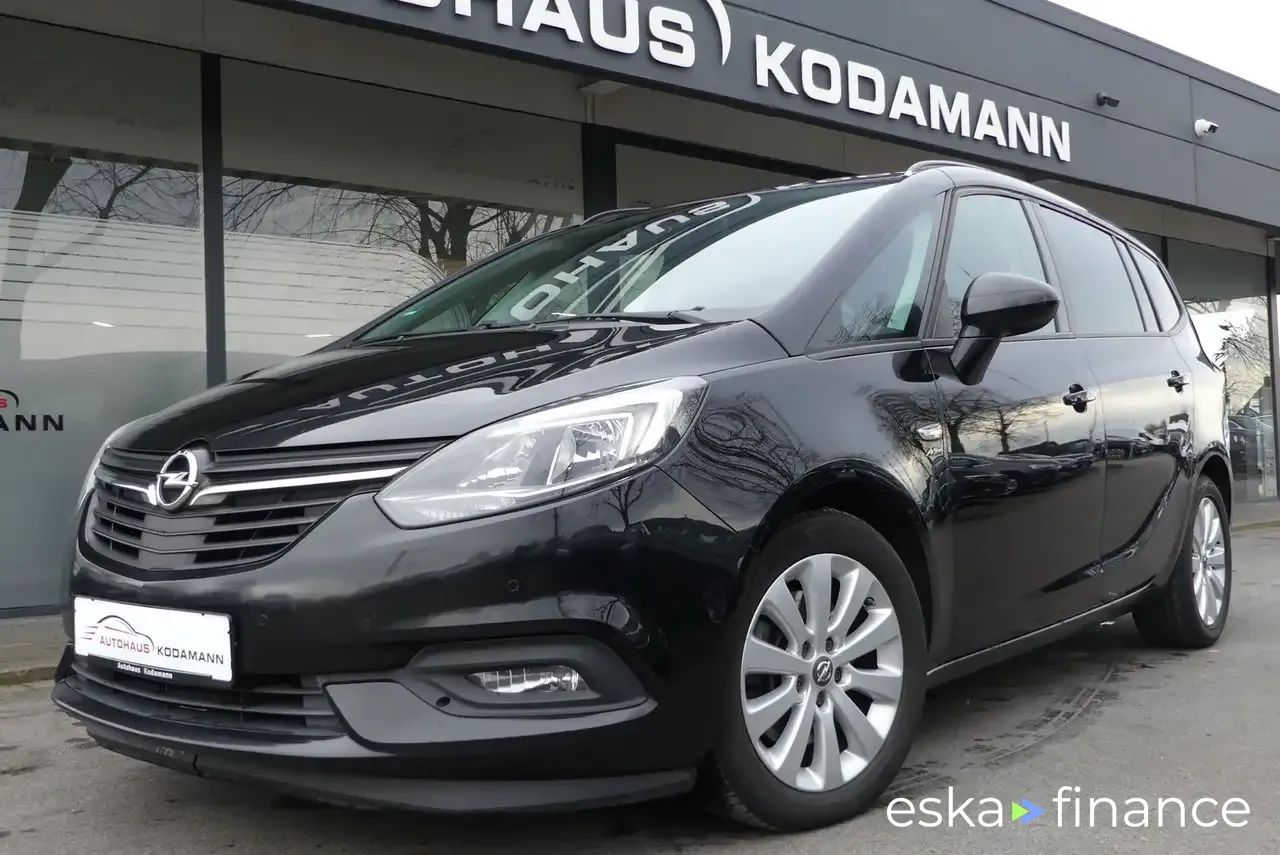 Leasing Hatchback Opel Zafira 2018