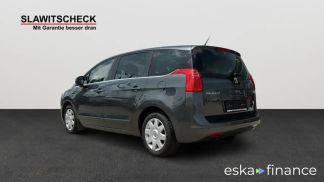 Lízing Hatchback Peugeot 5008 2013