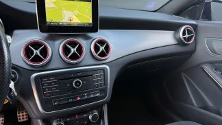 Lízing Sedan MERCEDES CLA 180 2015