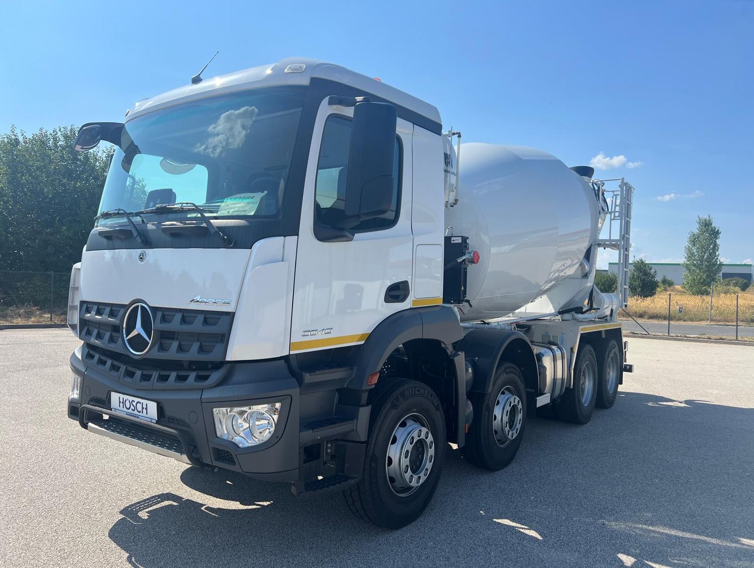 Specjalna ciężarówka Mercedes-Benz Arocs 2024