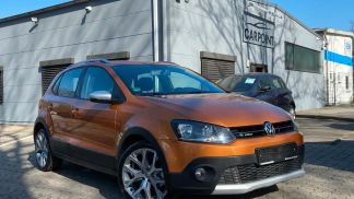 Lízing Hatchback Volkswagen Polo 2015