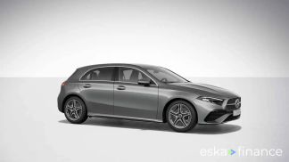Lízing Hatchback MERCEDES A 250 2023
