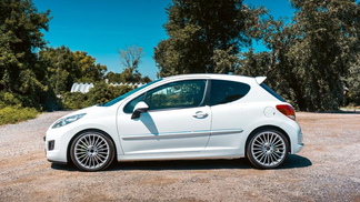 Lízing Kupé Peugeot 207 COUPÉ 2010