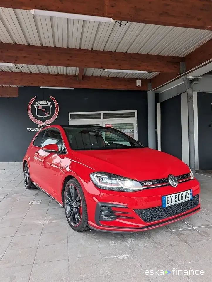 Leasing Sedan Volkswagen Golf 2018